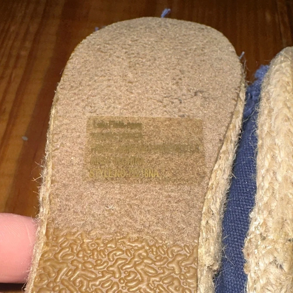 NEW Launch Foot Wear Kids Navy Slippers with Floral Accent